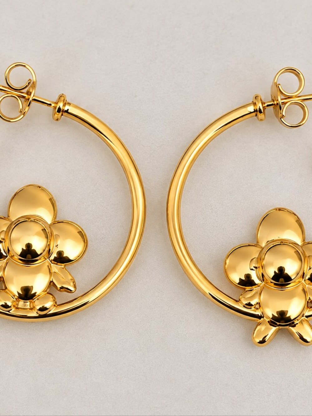 LV Gold Flower Hoop Earrings - Women Jewelry